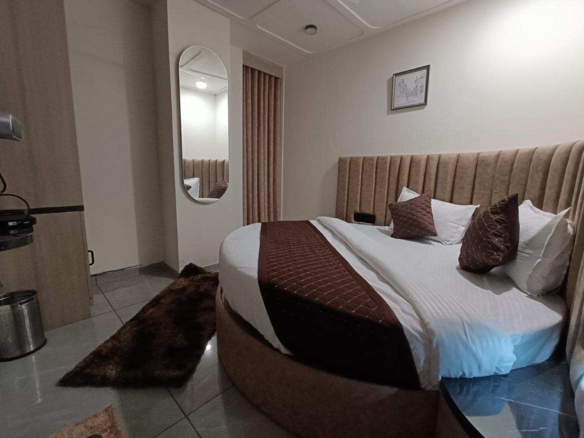 Hotel Asiana Sky Motera Ahmedabad Bagian luar foto