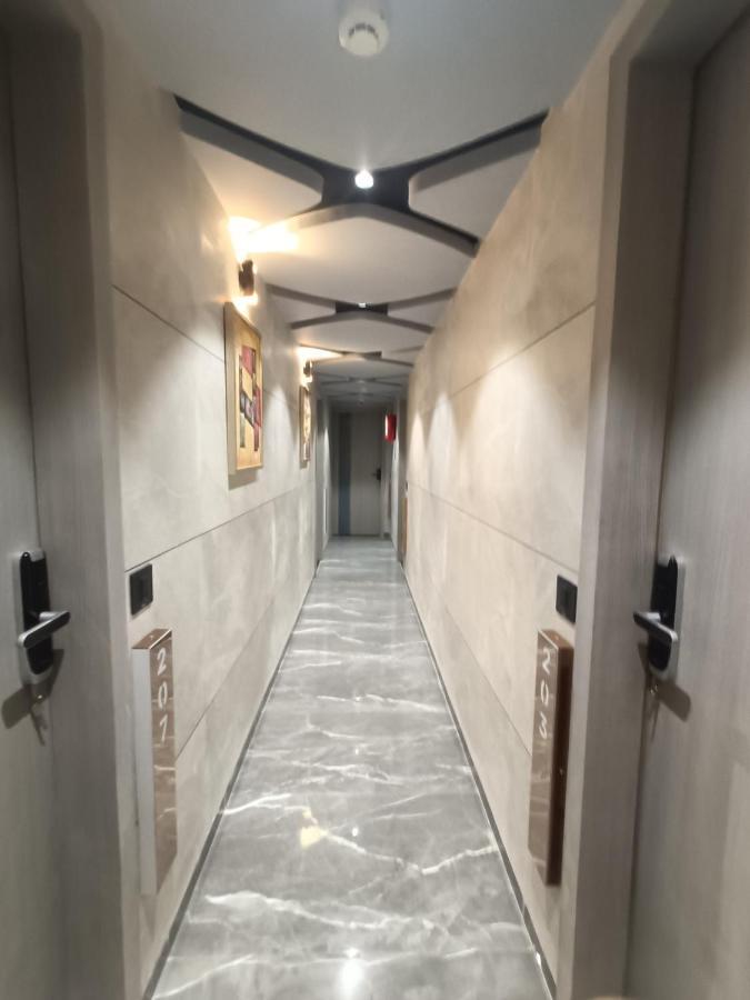 Hotel Asiana Sky Motera Ahmedabad Bagian luar foto